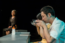 [임유진의 무대읽기]연극 ‘냉면’