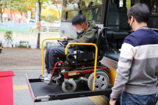 광산구장애인복지관, 휠체어 리프트 버스 운영