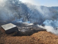 광산구 야산서 산불... 주불 진화
