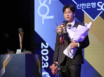 '골든글러브' 박찬호 VS 오지환
