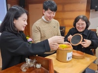 1회 졸업생들 20년 전 묻은 꿈단지 봉인 해제