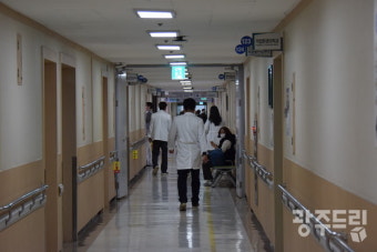 전임의·인턴 임용 포기…의료대란 가속화