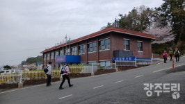 꽃봉산으로 알려진 봉대지맥 가장 높은 산