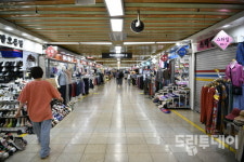 금남지하도상가 볕들 날 언제?