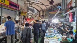 한가위 기다려져요 추석 앞두고 분주한 양동시장