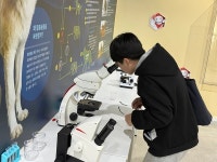 교과서 밖으로 나온 과학, 물보라로 터진 동심