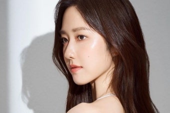 '전현무 여친' 이혜성, 파격 노출 깜짝…매끈한 여신 뒤태