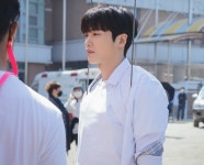 [포토뉴스] 청량한 박형식, 해피니스 비하인드 컷