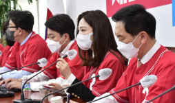 당구선수 차유람, 국민의힘 입당…이준석과 인연