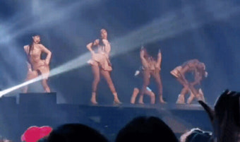 블랙핑크, 연습 부족? 콘서트 무대 수준 이하 논란