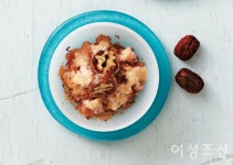 [오늘의 요리 1209] 곶감소스와 곶감말이를 얹은 대추셔벗