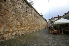 [여행작가 이신화의 유럽 인문 여행] 오래된 성채 골목 탐험하기