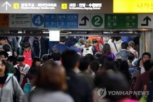 [2보] 지하철 4호선 서울역~사당 하행 운행 재개