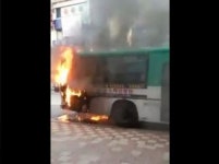 경기도 평택 달리던 버스에 붙은 불 현장 영상