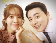 소개팅했어요 한지민-조정석 절친샷