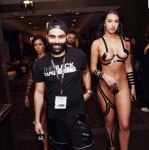 클럽 갈 땐 이렇게 새 패션 제안한 미국 디자이너