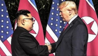 [속보] “새 출발을 알리는 서명” 트럼프·김정은 북미 정상회담 합의문 서명 완료