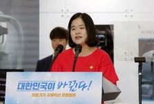 “해외 의료기기 보급하다 고발당했다” 당뇨병 환아 엄마가 노력 끝에 거둔 결실