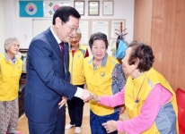 이용섭 광주시장, 추석 앞두고 민생현장 살펴