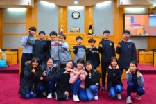 파주시의회, 새금초 어린이 의회교실 개최