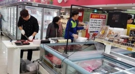 농협하나로마트남악점, 매주  “금송아지 데이” 실시  