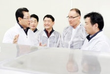 김영록 전남도지사,상생형 스마트공장 방문