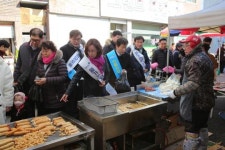 대구경북경제자유구역청 임직원, 반야월종합시장 찾아 지역상권 살리기에 힘을 보탰다