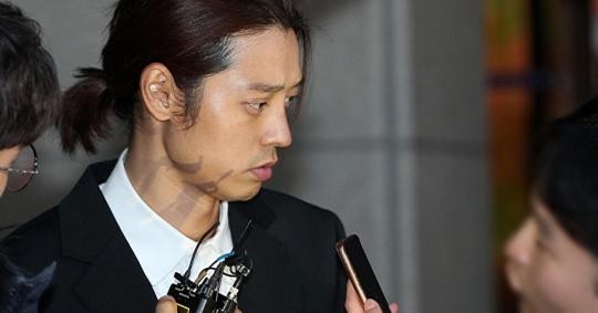 경찰, 김용현 전 국방부 장관 휴대전화와 관련 자료 18점 확보