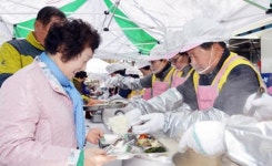 [포토]광주시 남구자원봉사센터, 사랑의 밥차 운영
