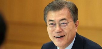 서울대 교수가  “엄청나다”고 극찬한 문재인 대통령의 신문기고문 (전문)