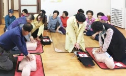 장성군, 경로당에 ‘자동 심장충격기’ 지원