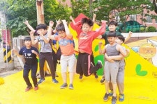 광주시 광산구 첨단2동, 산월초 학생들과 학교 주변에 옐로우카펫 설치