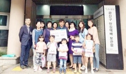 봉산유치원 유아들, 알뜰시장 수익금으로 불우이웃 도와