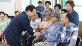 [포토]임택 광주시 동구청장, 백화 경로당 등  방문 애로사항 청취