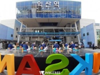[포토뉴스] 광장으로 나온 익산예술의 전당,