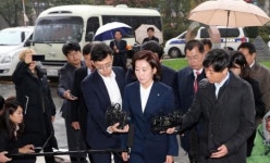 패트 충돌 나경원 검찰 출석