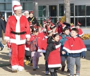 [포토]산타로 변신한 이용섭 광주시장