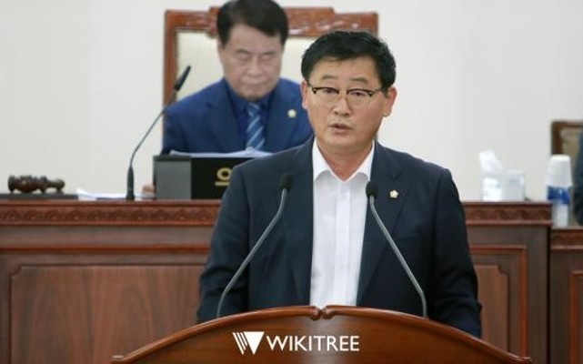 “박준배 김제시장 '고발 발언' 파문”...유진우 의원, 공식 사과 요구 | 포토뉴스