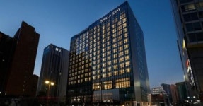 “호텔신라, 4분기 국내 시내면세점 매출이 큰 폭으로 늘어날 듯”