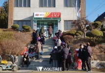 [포토] 김제의 한 우체국, 마스크 사기 위한 시민들