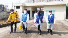 [포토]광주시 남구 효덕동 자율방재단, 코로나19 예방 방역 활동