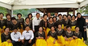 정천면 노래교실, 정성싣은 마음 내놓다