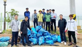 다산베아채 골프&리조트 임직원, 강진군 도암면 해안도로 환경정화활동 실시