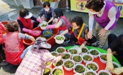 [포토]광주시 남구, 월산동 달뫼마을 사랑듬뿍! 정듬뿍! 밑반찬 나눔