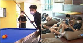 “풋살장, 당구장, 코인노래방, 기숙사가 무료인 중학교가 있습니다” (영상)