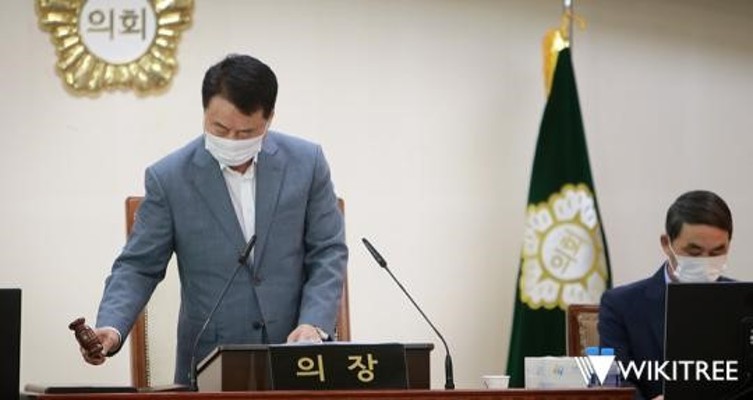 김제시의회, 유진우 의원 제명 | 포토뉴스