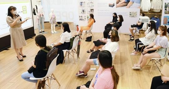 송선미, 28년 연기 경력 뒤 슈퍼맨이 돌아왔다에서 소녀의 따뜻한 모녀 육아 공개