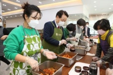 [포토]광주시 동구, 아시아 집밥 음식 나눔