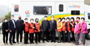 영광군 여성자원봉사대, 거동불편 어르신 사랑의 이동목욕봉사