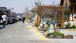 한옥마을 향교길, ‘숲속의 길’ 새 단장